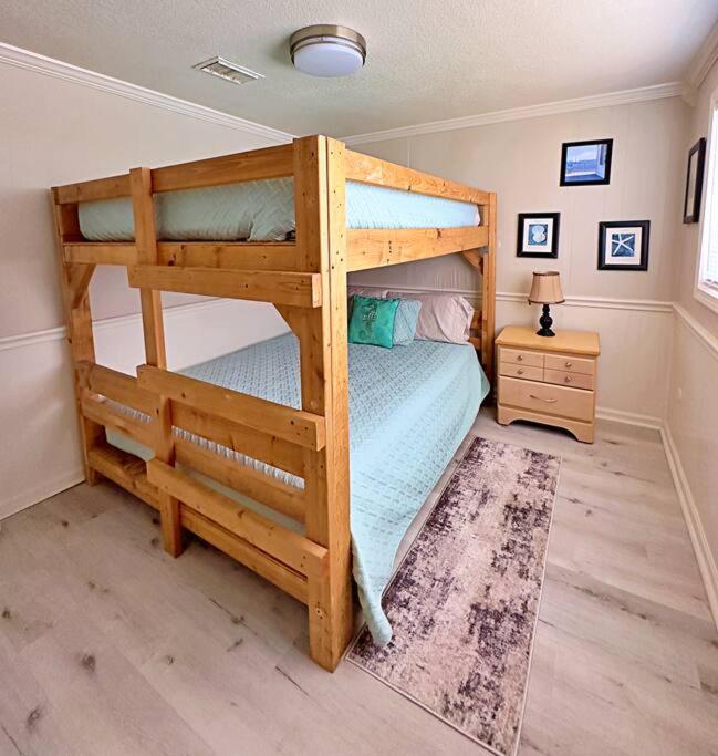 Apollo'S Escape: Your Serene Oceanfront Retreat Surfside Beach Exterior photo